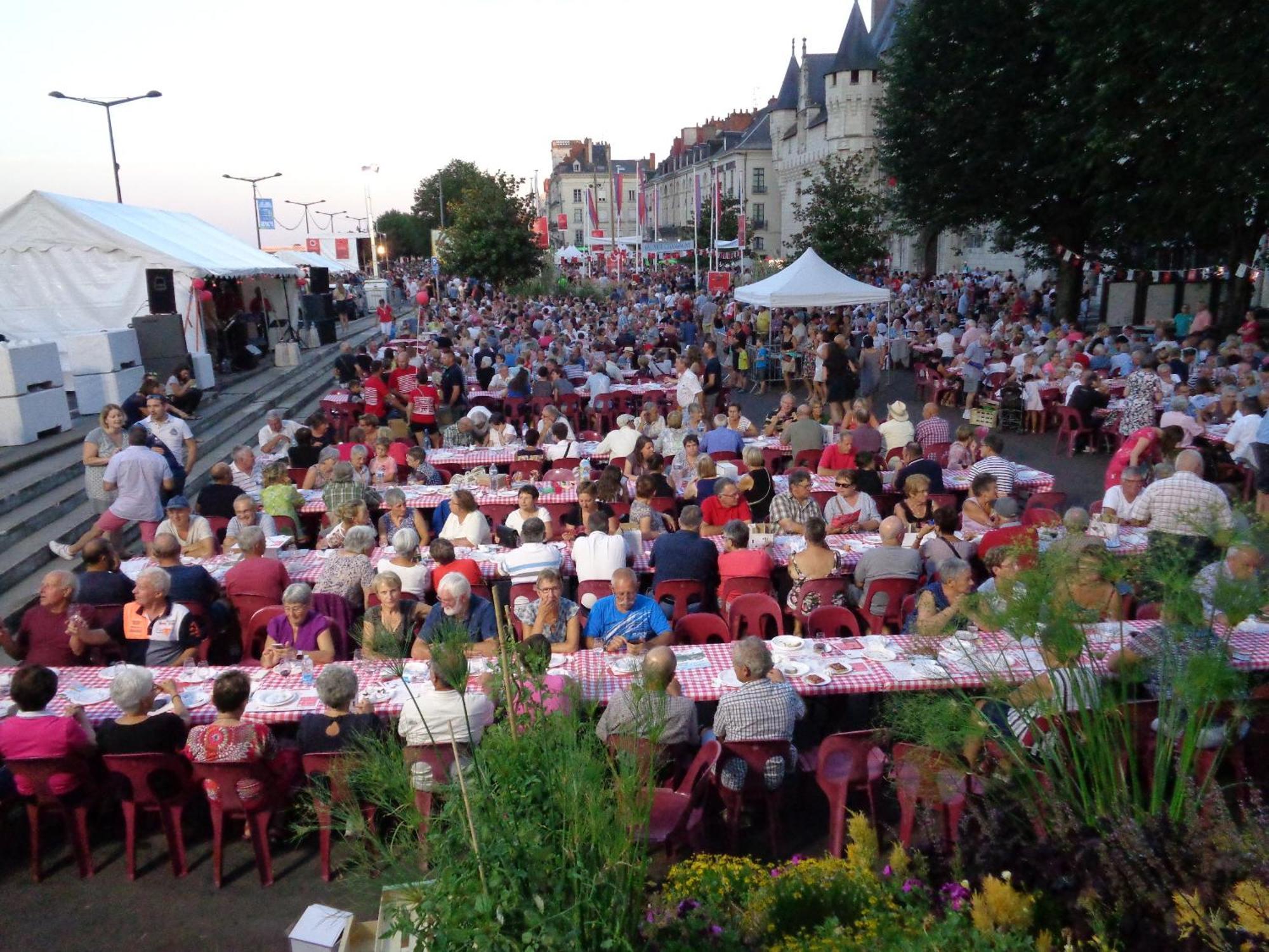 Chambres D'Hotes De L'Ile Du Saule Saumur Bagian luar foto